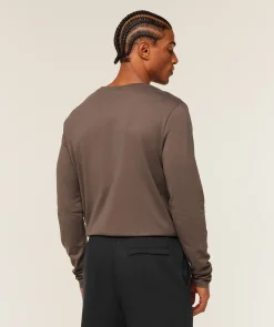 Crest Long Sleeve T-Shirt
