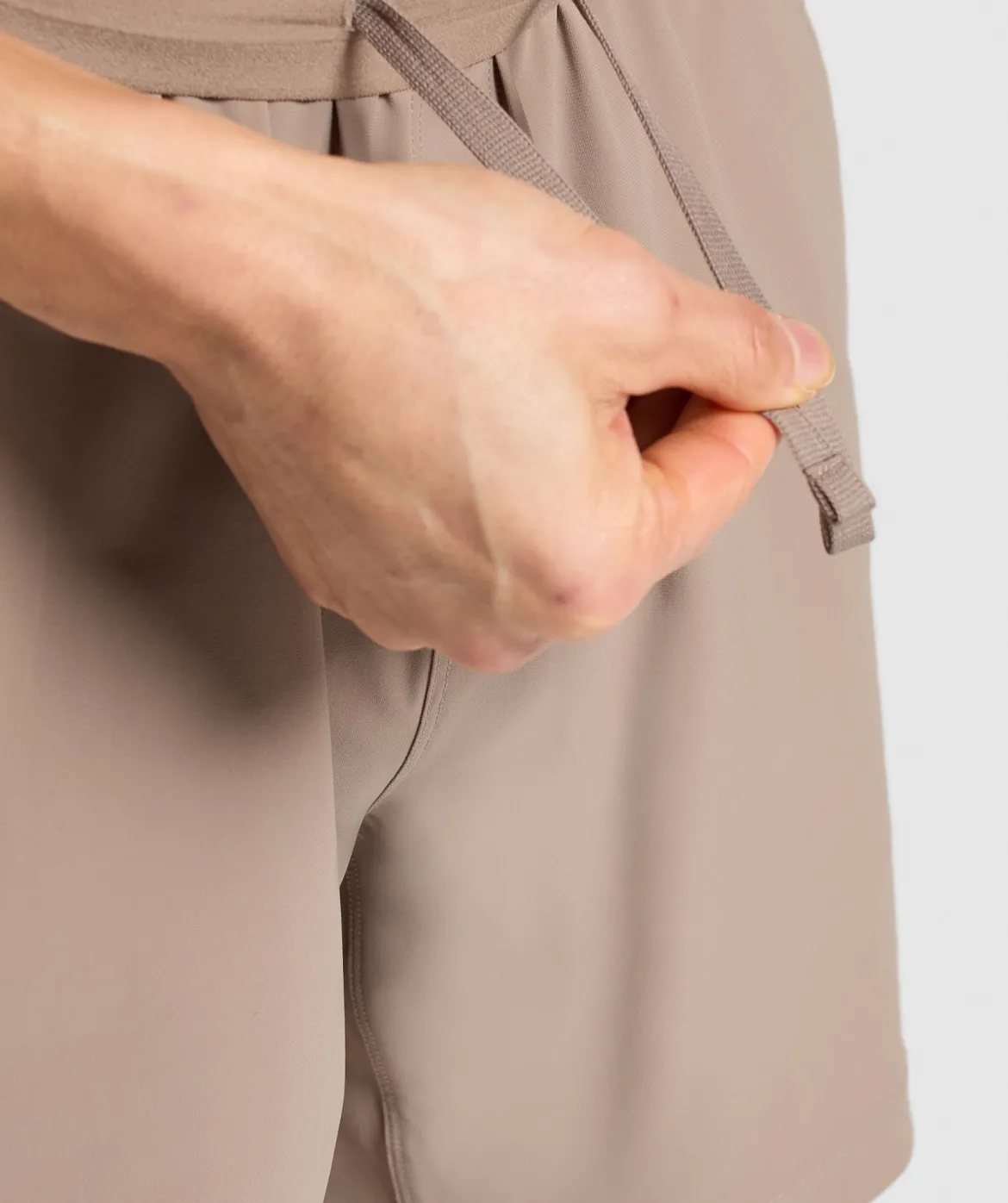 Hybrid 6" Shorts